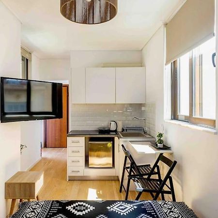 Downtown 22Sqm Green Nest King-Size Bed Athena Bagian luar foto